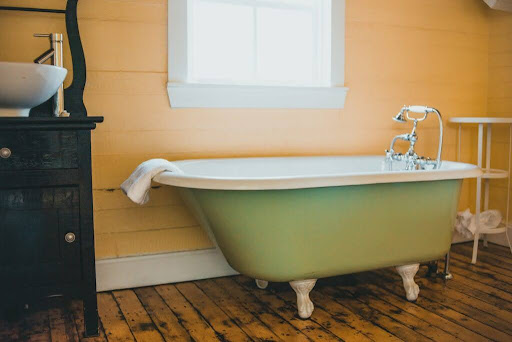 Soaking Tub